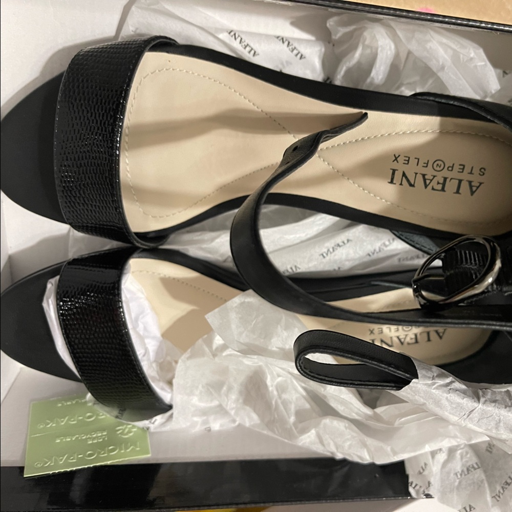 Brand new flat shoe